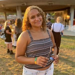 Meet your Posher, Casey